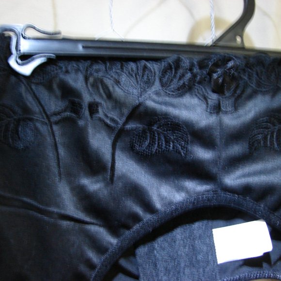 NWT Fashion Form Satin floral Embroidered Garter Belt Black Center Front Bow - Picture 2 of 15